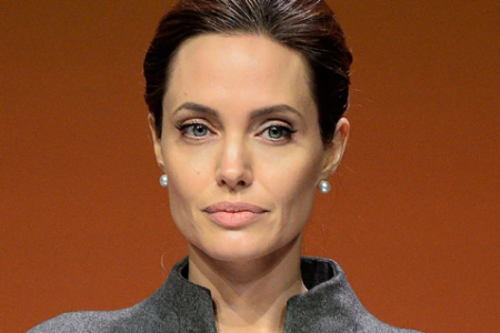 انجلينا جولي تدشن حساب جديد على انستغرام وتبدأ بقضية أفغانستان